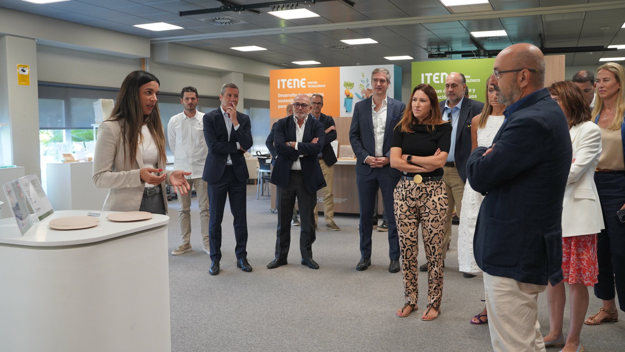 Visita del Director General de Innovación de GVA a ITENE